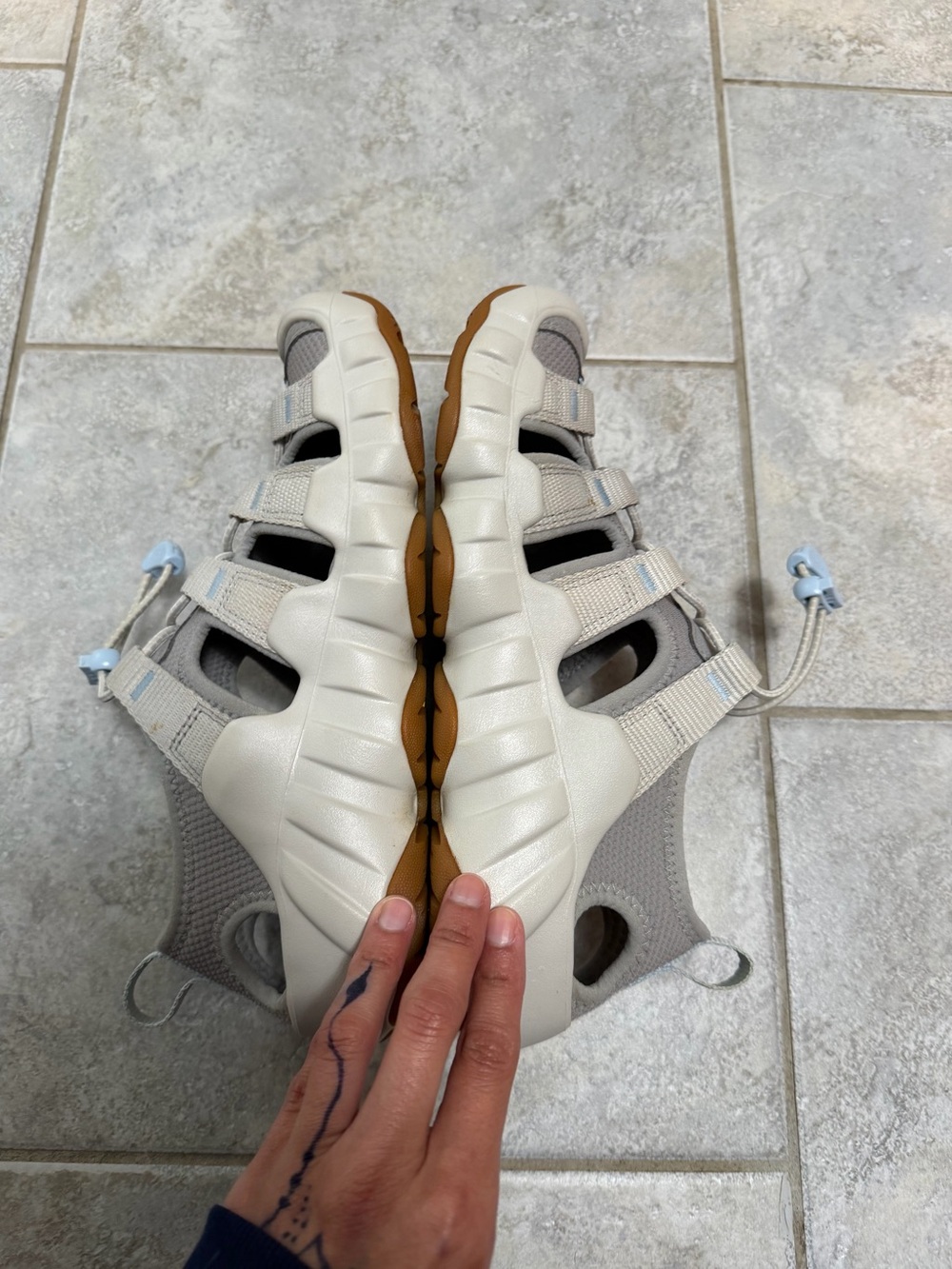 Keen Hyperport H2 Sandal in Light Grey - Picture 5 of 10